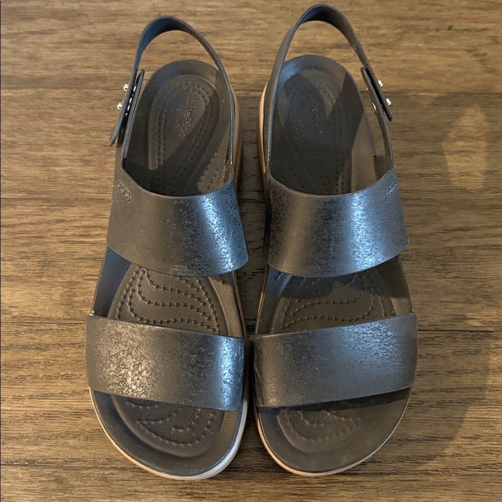 ❌SOLD❌[CROCS] Brooklyn Low Wedge Platform Sandals in Black & Mushroom Women's 8 - Picture 7 of 13